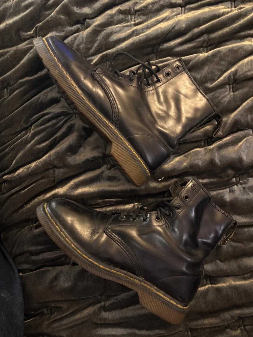 Dr. Martens black dr